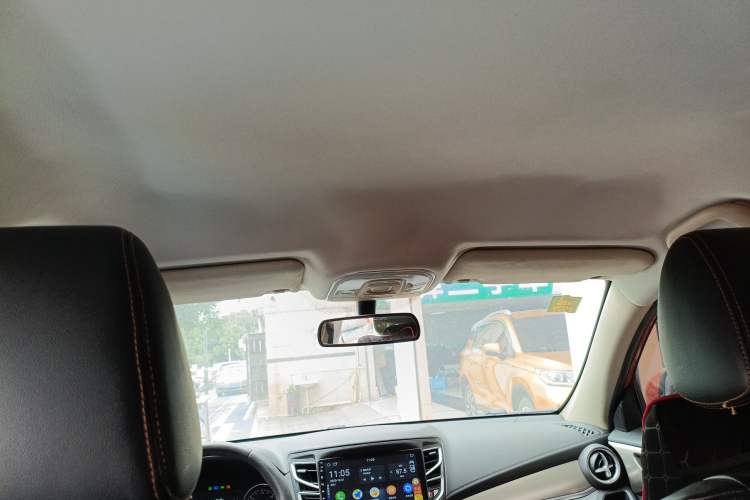 Used BYD Song 2016 Gaishi Edition 1.5TI Manual Leading Model Headliner