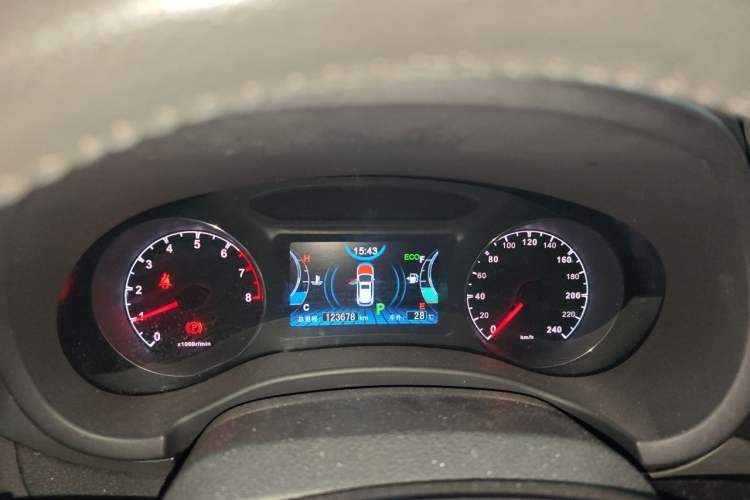 Used BYD Song 2016 GaiShi Edition 1.5TID Automatic Elite Model Instrument Cluster