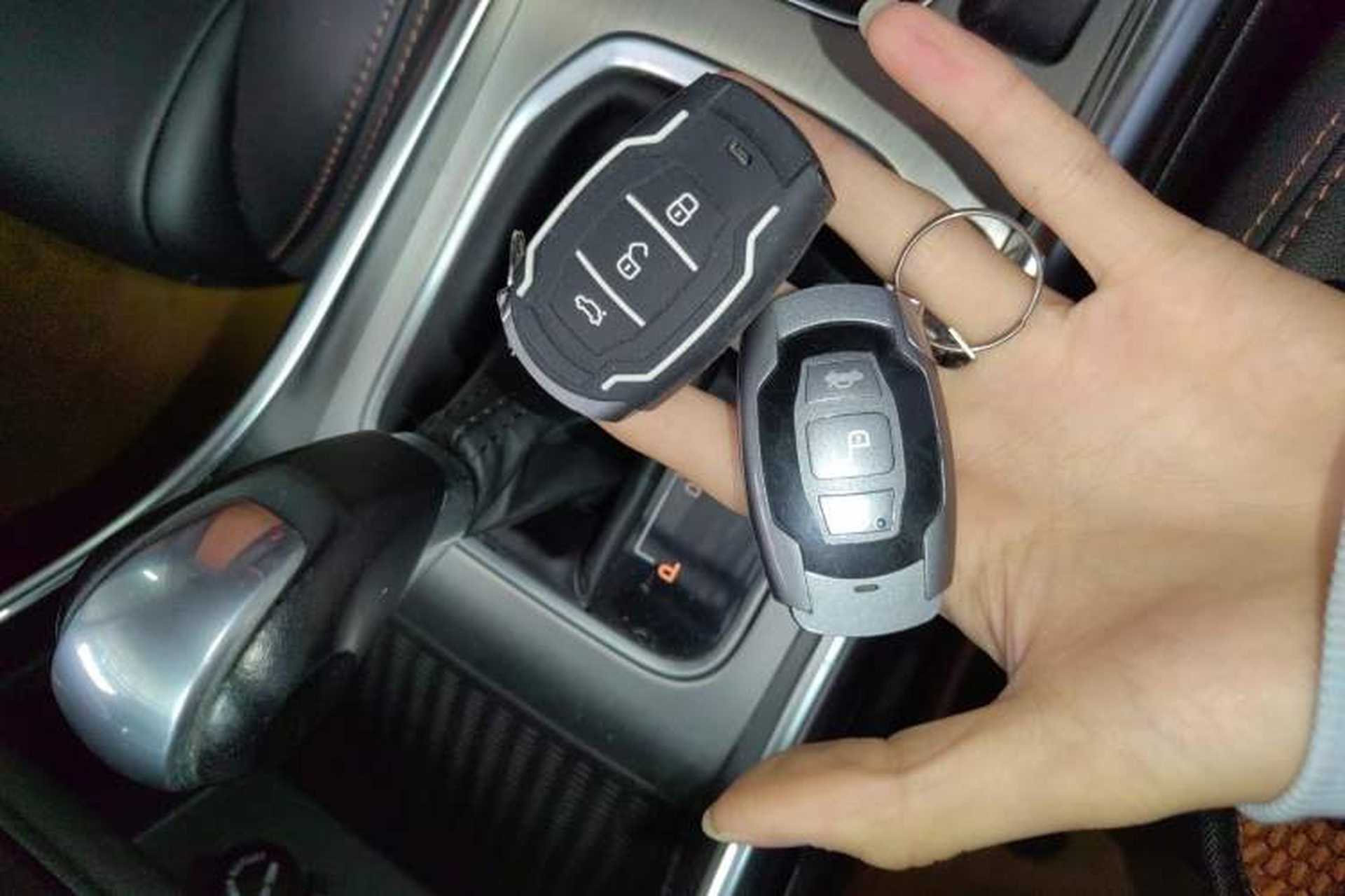 Used BYD Song 2016 2.0TID Automatic Flagship Edition Interior 1