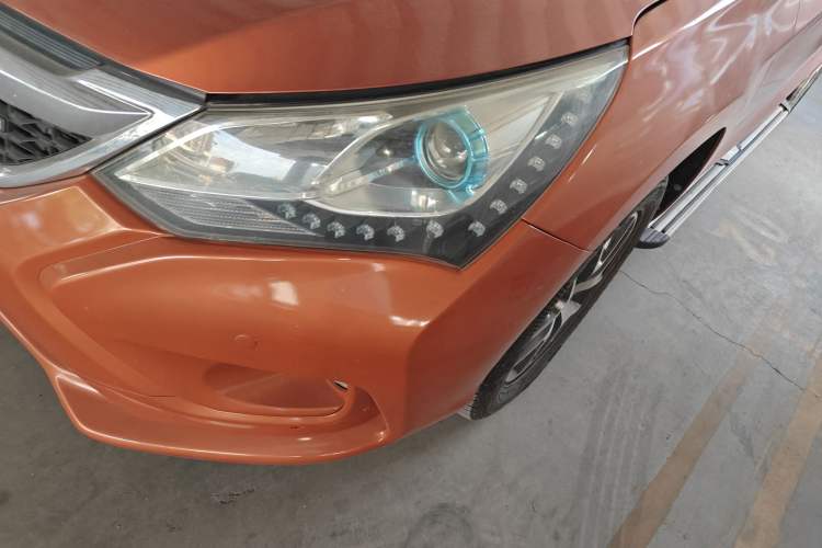 Used BYD Song 2016 GaiShi Edition 1.5TID Automatic Elite Model Left Front Headlight
