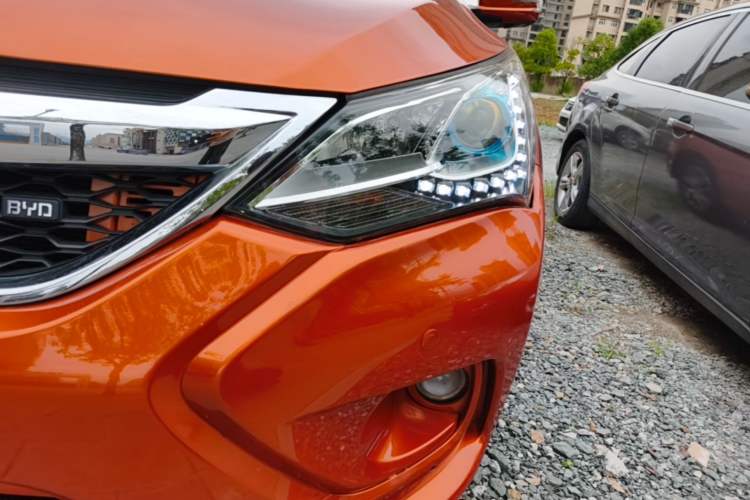 Used BYD Song 2016 GaiShi Edition 1.5TI Manual Elite Model Left Front Headlight