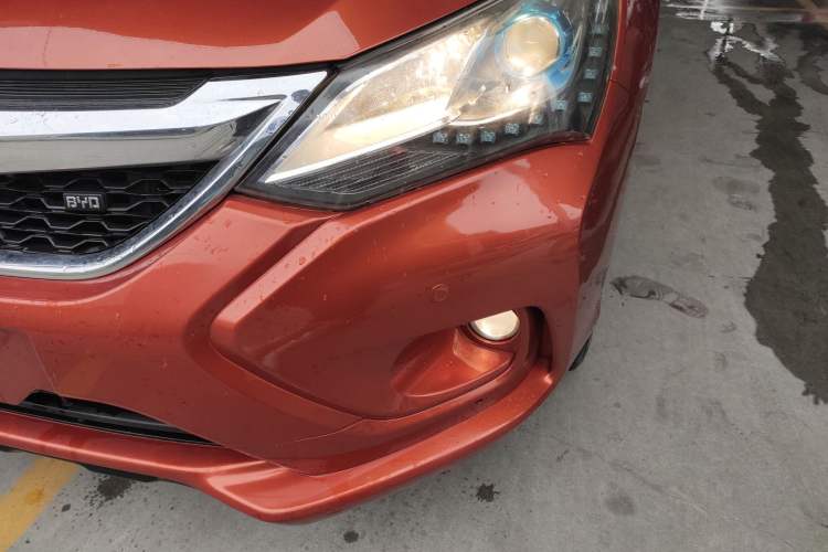 Used BYD Song 2016 GaiShi Edition 1.5TI Manual Elite Model Left Front Headlight