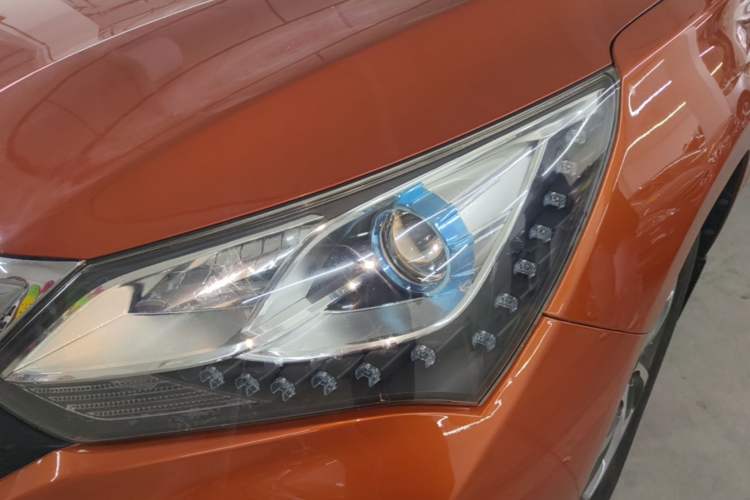 Used BYD Song 2016 2.0TID Automatic Prestige Edition Left Front Headlight