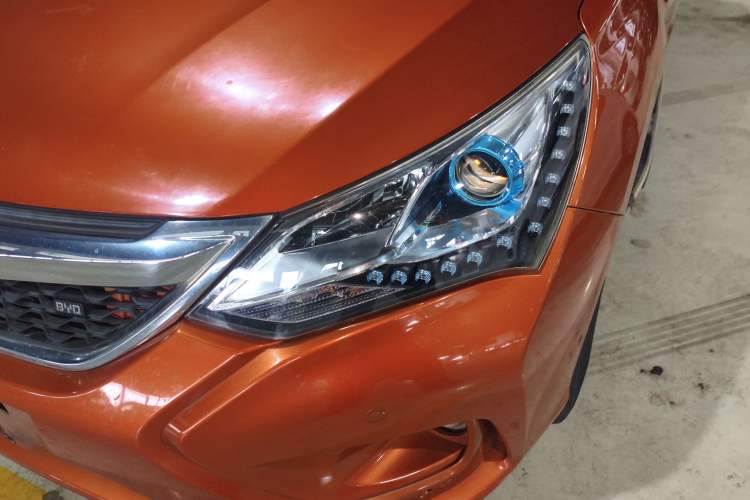 Used BYD Song 2016 Gaishi Edition 1.5TI Manual Haoya Model Left Front Headlight
