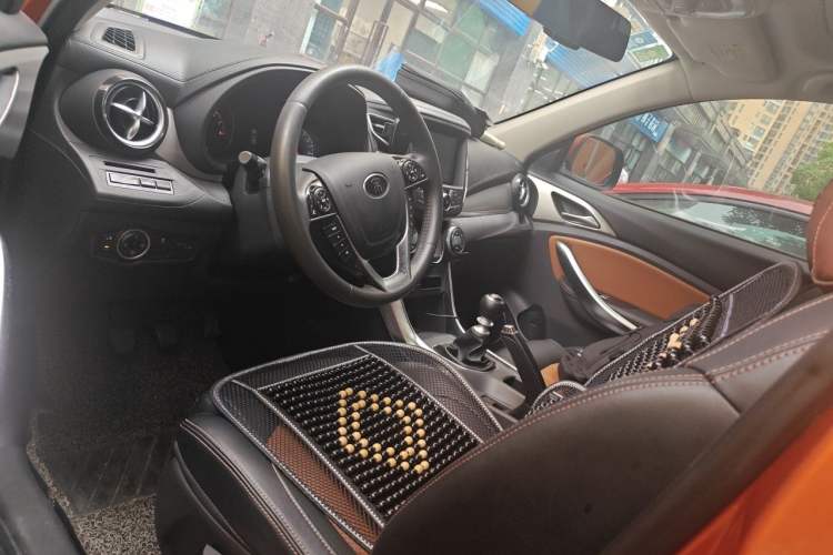 Used BYD Song 2016 GaiShi Edition 1.5TI Manual Elite Model Left Front Seat