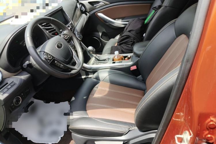 Used BYD Song 2016 GaiShi Edition 1.5TID Automatic Elite Model Left Front Seat