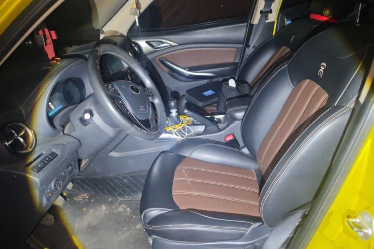 Used BYD Song 2016 GaiShi Edition 1.5TI Manual Elite Model Left Front Seat
