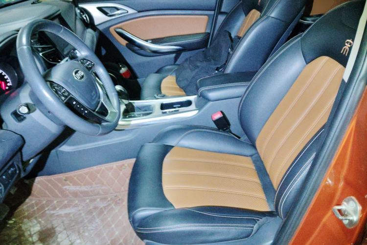 Used BYD Song 2016 2.0TID Automatic Prestige Edition Left Front Seat