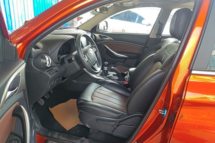 Used BYD Song 2016 GaiShi Edition 1.5TI Manual Elite Model Left Front Seat
