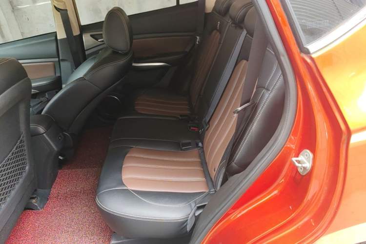 Used BYD Song 2016 GaiShi Edition 1.5TI Manual Elite Model Left Rear Seat
