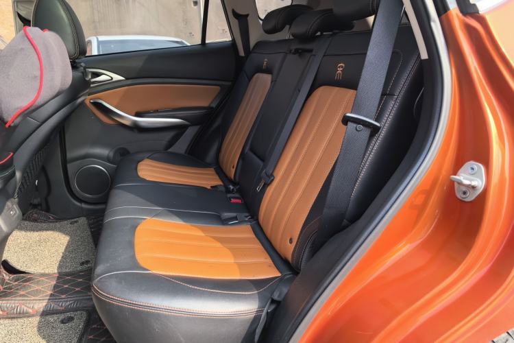 Used BYD Song 2016 2.0TID Automatic Prestige Edition Left Rear Seat