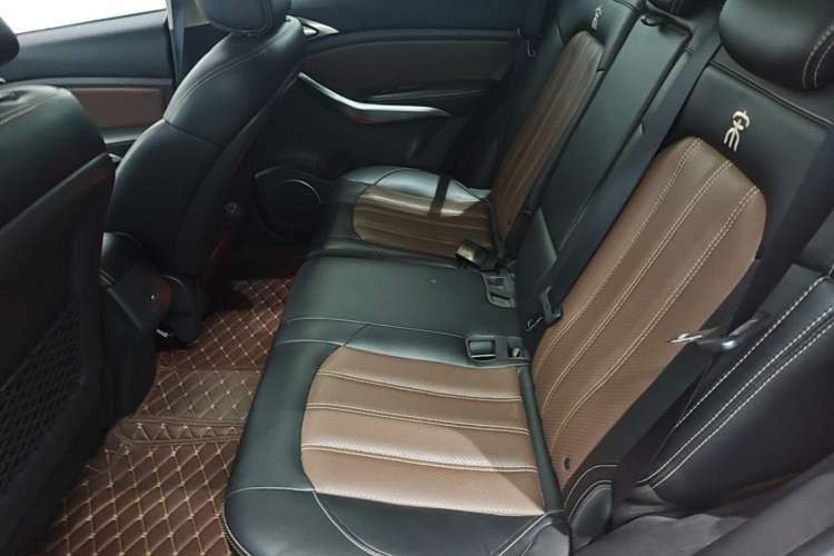 Used BYD Song 2016 Gaishi Edition 1.5TID Automatic Luxury Model Left Rear Seat