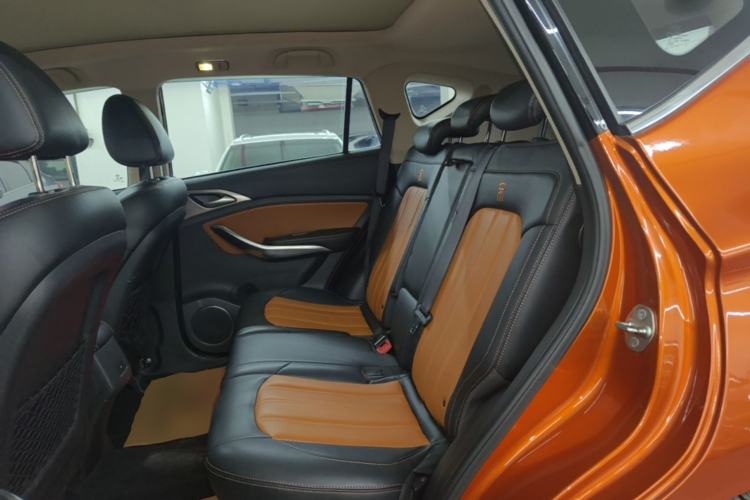 Used BYD Song 2016 2.0TID Automatic Prestige Edition Left Rear Seat