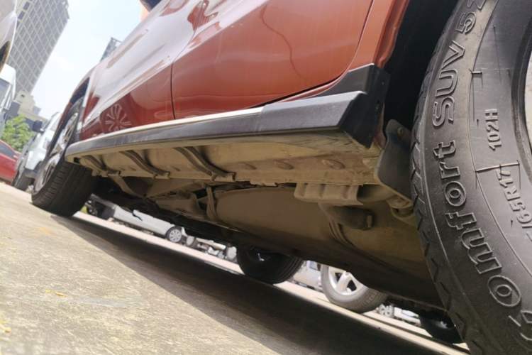 Used BYD Song 2016 GaiShi Edition 1.5TID Automatic Elite Model Left Side Sill
