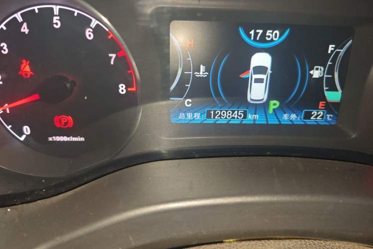 Used BYD Song 2016 GaiShi Edition 1.5TID Automatic Elite Model Odometer Close Up