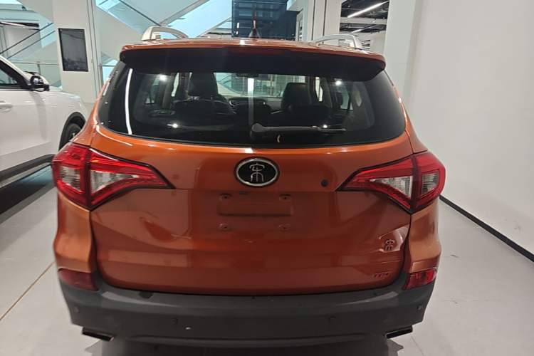 Used BYD Song 2016 Gaishi Edition 1.5TID Automatic Luxury Model Rear