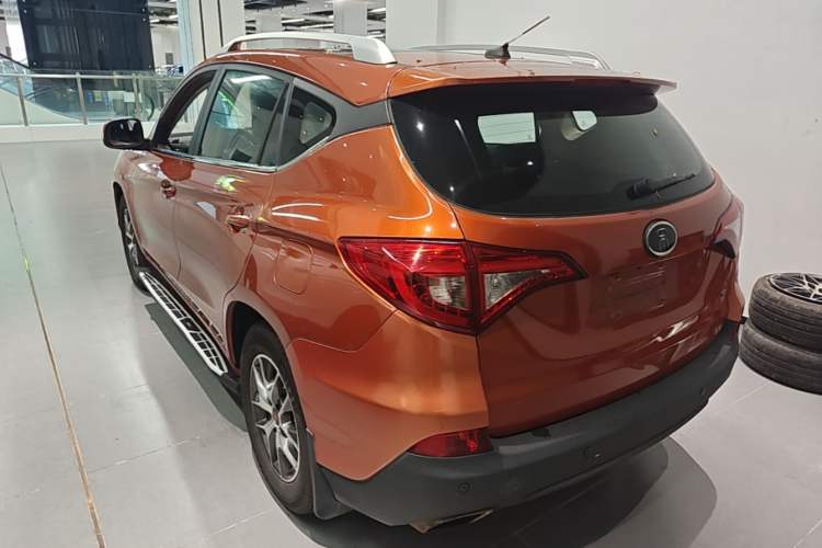 Used BYD Song 2016 Gaishi Edition 1.5TID Automatic Luxury Model Rear Left 45 Deg
