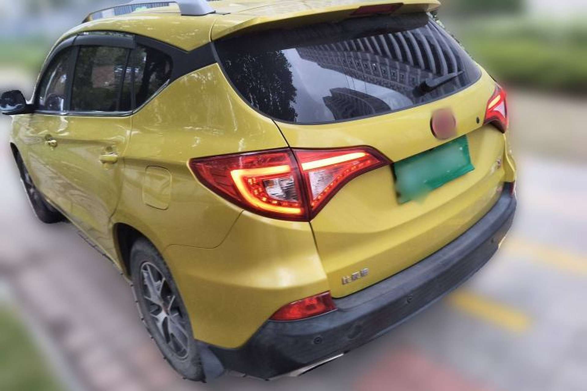 Used BYD Song 2016 GaiShi Edition 1.5TID Automatic Elite Model Rear Left 45 Deg