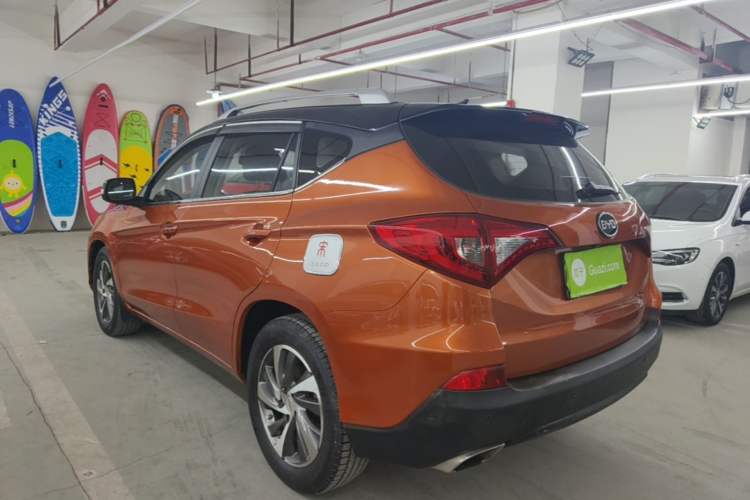 Used BYD Song 2016 2.0TID Automatic Prestige Edition Rear Left 45 Deg