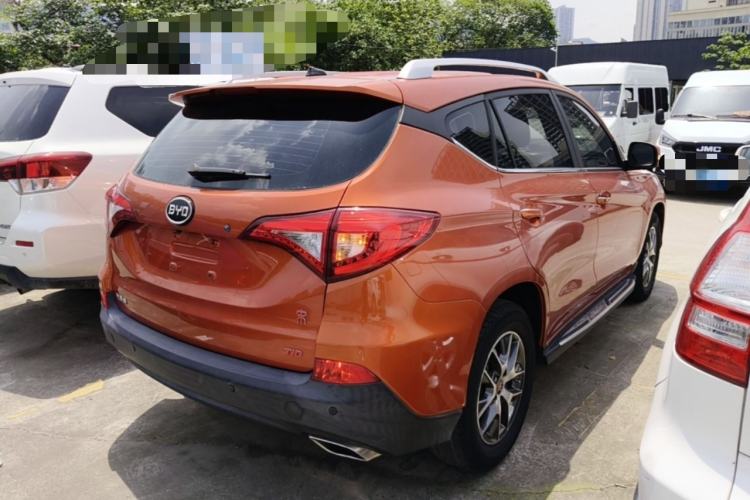 Used BYD Song 2016 GaiShi Edition 1.5TID Automatic Elite Model Rear Right 45 Deg