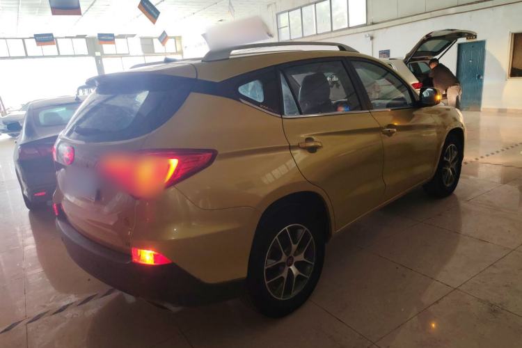 Used BYD Song 2016 GaiShi Edition 1.5TI Manual Elite Model Rear Right 45 Deg
