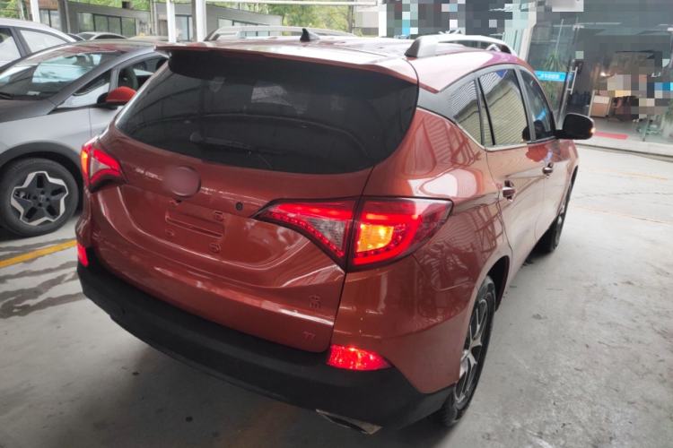 Used BYD Song 2016 GaiShi Edition 1.5TI Manual Elite Model Rear Right 45 Deg