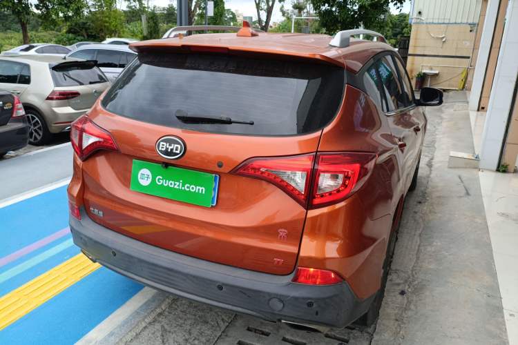 Used BYD Song 2016 Gaishi Edition 1.5TI Manual Leading Model Rear Right 45 Deg