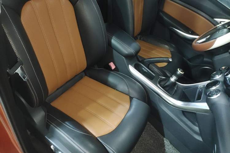 Used BYD Song 2016 1.5TI Manual Luxury Model Right Front Seat