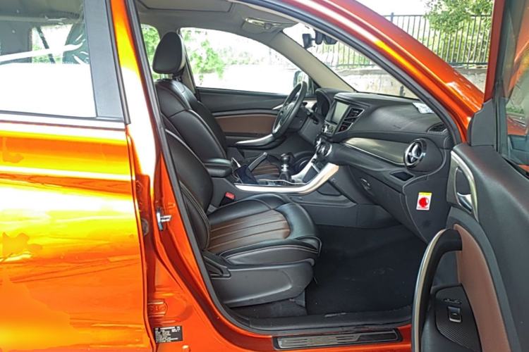 Used BYD Song 2016 GaiShi Edition 1.5TI Manual Elite Model Right Front Seat