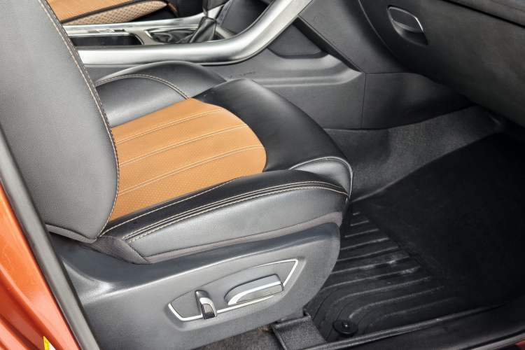 Used BYD Song 2016 2.0TID Automatic Flagship Edition Right Front Seat