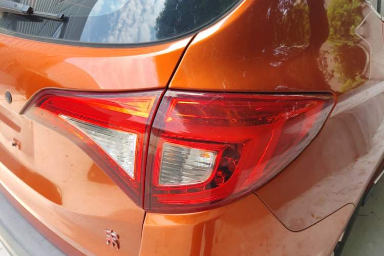 Used BYD Song 2016 GaiShi Edition 1.5TI Manual Elite Model Right Rear Taillight
