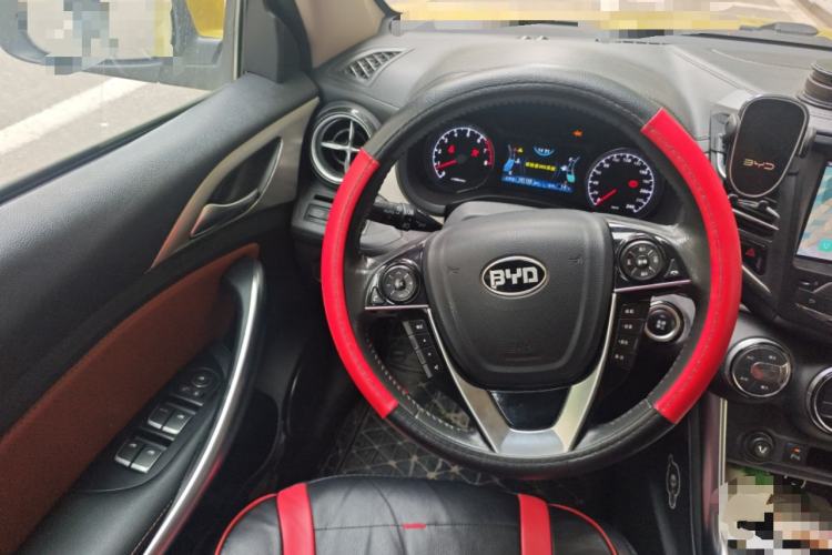 Used BYD Song 2016 1.5TI Manual Luxury Model Steering Wheel