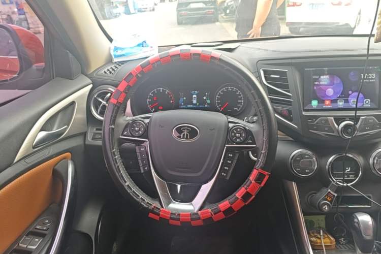 Used BYD Song 2016 GaiShi Edition 1.5TID Automatic Elite Model Steering Wheel