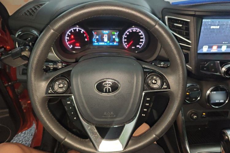 Used BYD Song 2016 GaiShi Edition 1.5TID Automatic Elite Model Steering Wheel