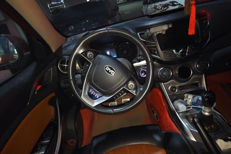 Used BYD Song 2016 1.5TI Manual Luxury Model Steering Wheel