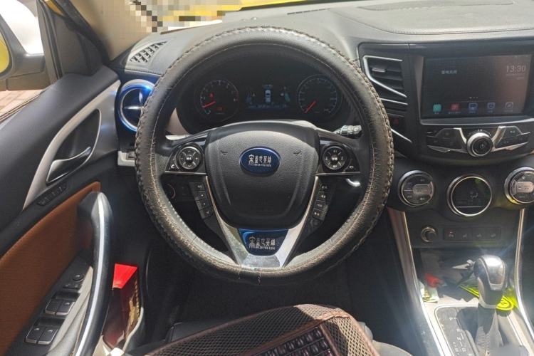 Used BYD Song 2016 2.0TID Automatic Flagship Edition Steering Wheel