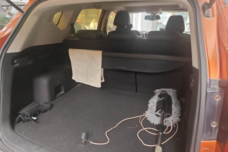 Used BYD Song 2016 GaiShi Edition 1.5TI Manual Elite Model Trunk