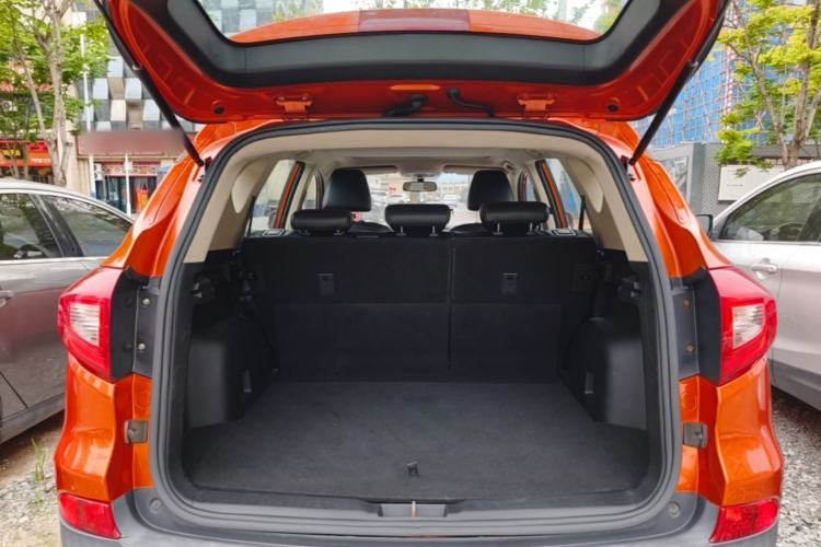 Used BYD Song 2016 GaiShi Edition 1.5TI Manual Elite Model Trunk
