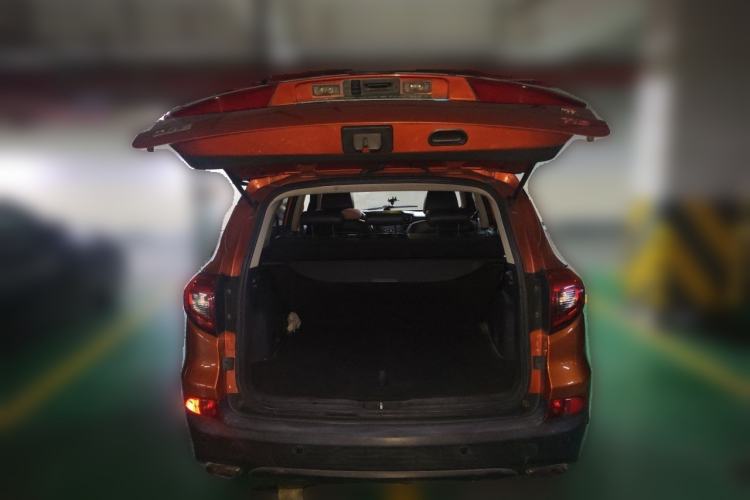 Used BYD Song 2016 GaiShi Edition 1.5TID Automatic Elite Model Trunk