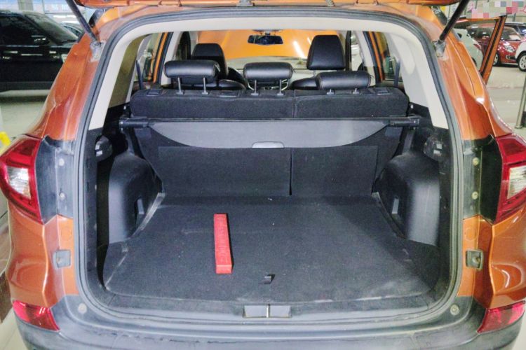 Used BYD Song 2016 2.0TID Automatic Prestige Edition Trunk