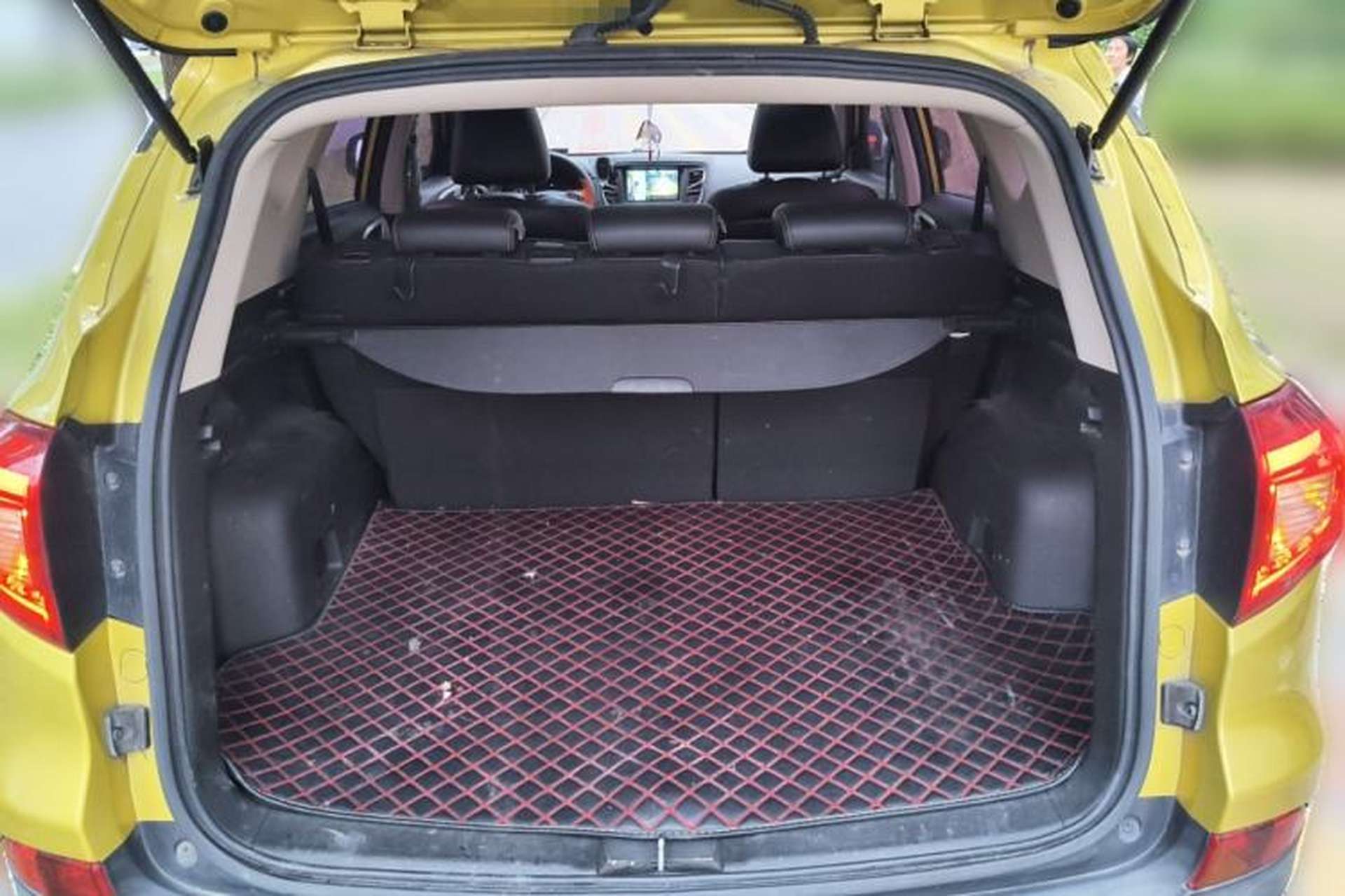 Used BYD Song 2016 GaiShi Edition 1.5TID Automatic Elite Model Trunk