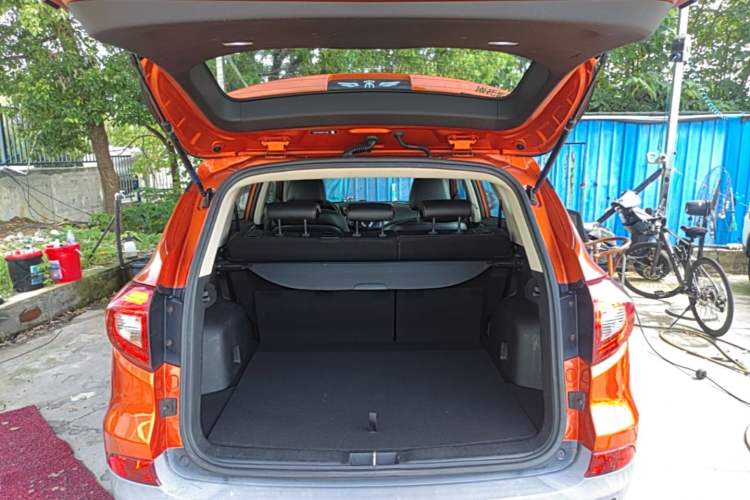 Used BYD Song 2016 GaiShi Edition 1.5TI Manual Elite Model Trunk
