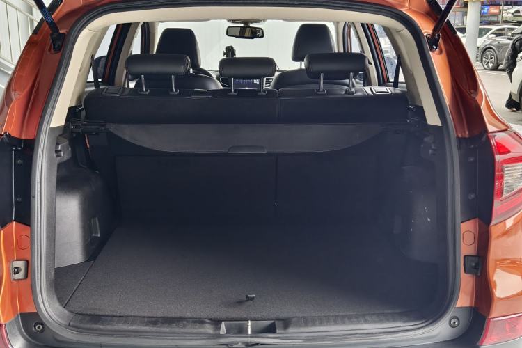 Used BYD Song 2016 2.0TID Automatic Flagship Edition Trunk