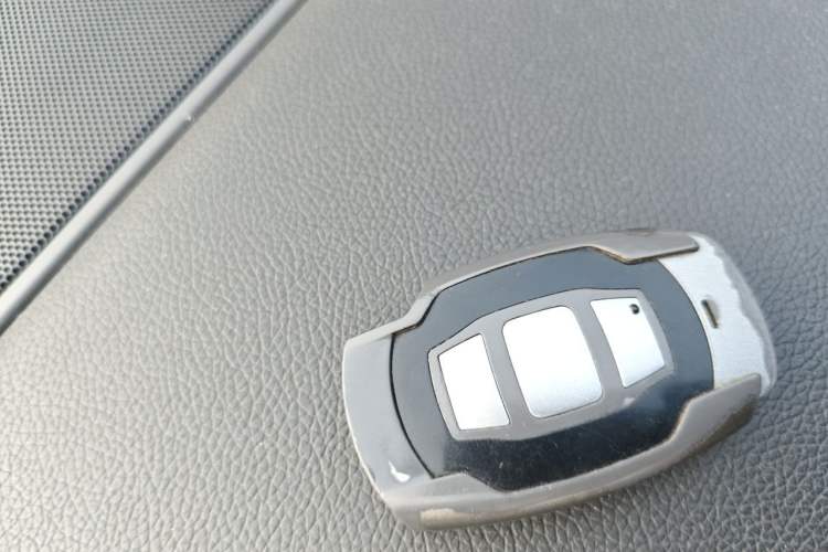 Used BYD Song 2016 Gaishi Edition 1.5TID Automatic Luxury Model Vehicle Key