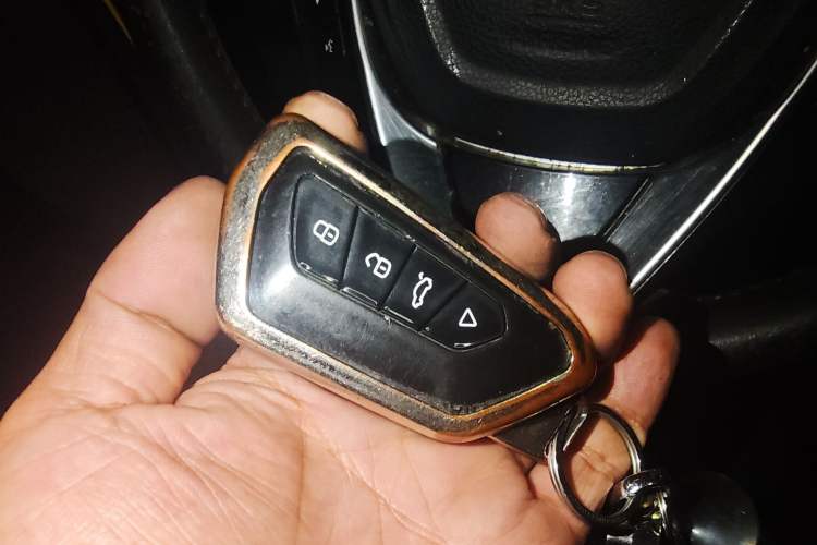 Used BYD Song 2016 GaiShi Edition 1.5TI Manual Elite Model Vehicle Key
