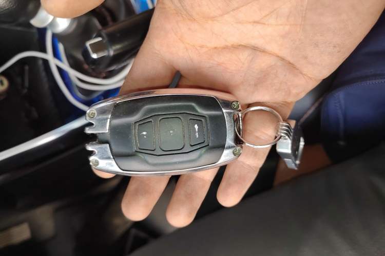 Used BYD Song 2016 1.5TI Manual Luxury Model Vehicle Key