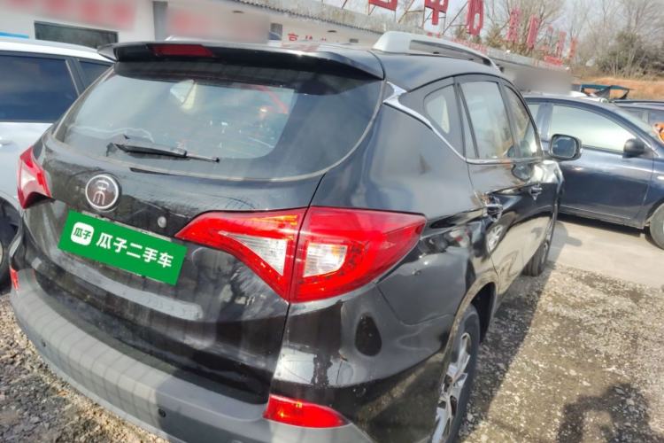 Used BYD Song 2017 Gaishe Upgrade Edition 1.5TID Automatic Elite Model Exterior 5