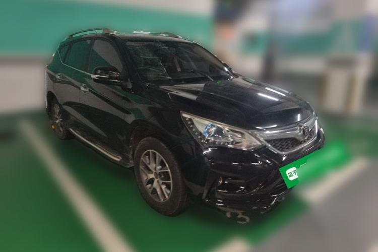 Used BYD Song 2017 Gaishi Upgrade Edition 1.5TID Automatic Luxury Model Front Right 45 Deg