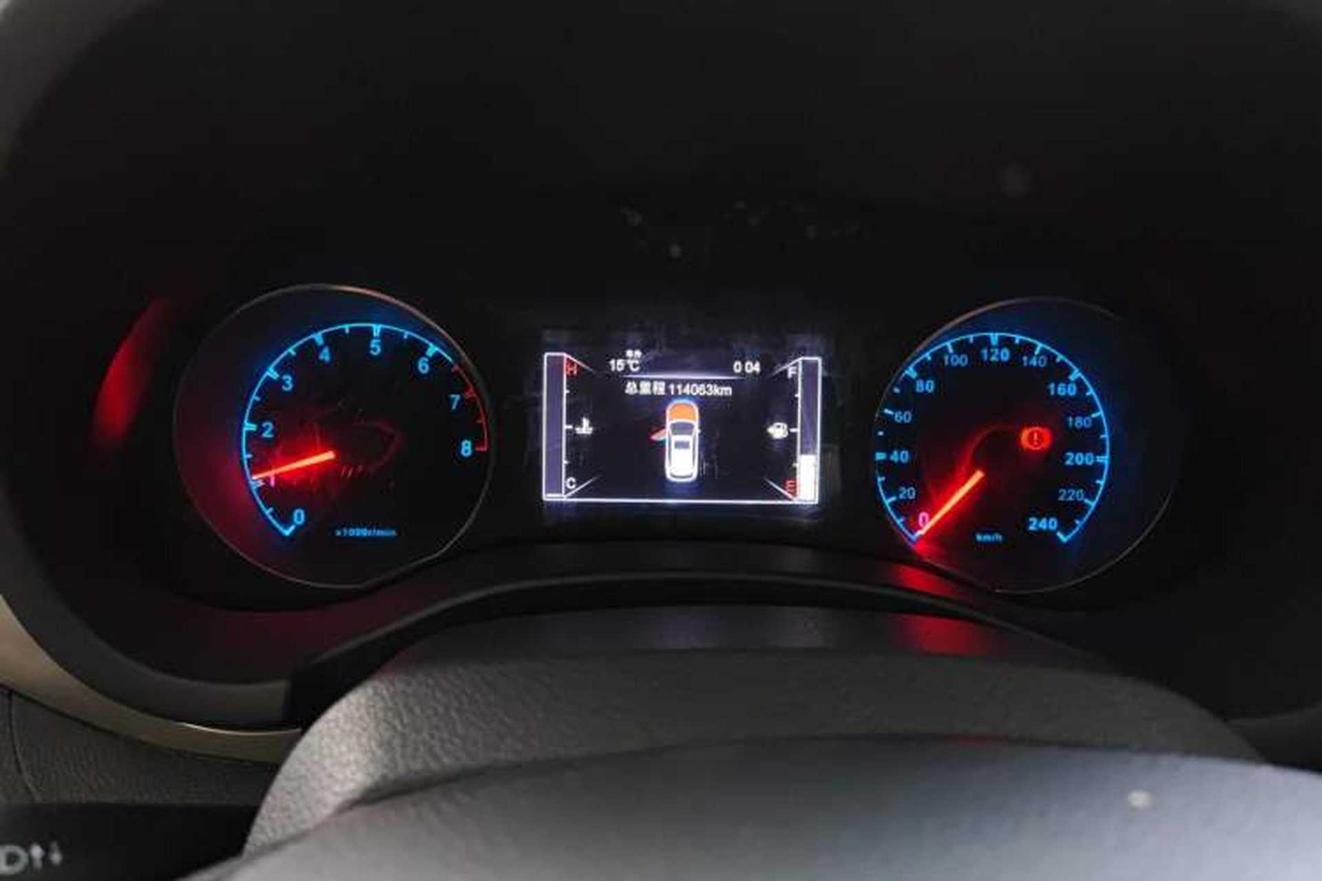 Used BYD Song 2017 Gaishi Upgrade Edition 1.5TI Manual Elite Model Instrument Cluster