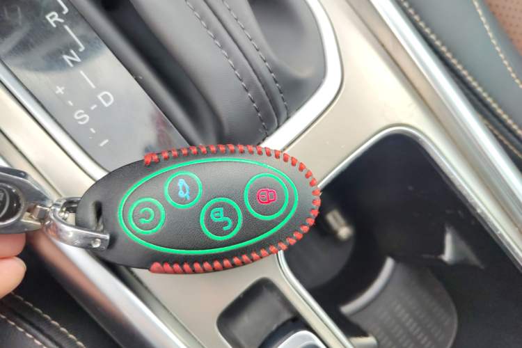 Used BYD Song 2017 Gaishe Upgrade Edition 1.5TID Automatic Elite Model Interior 1